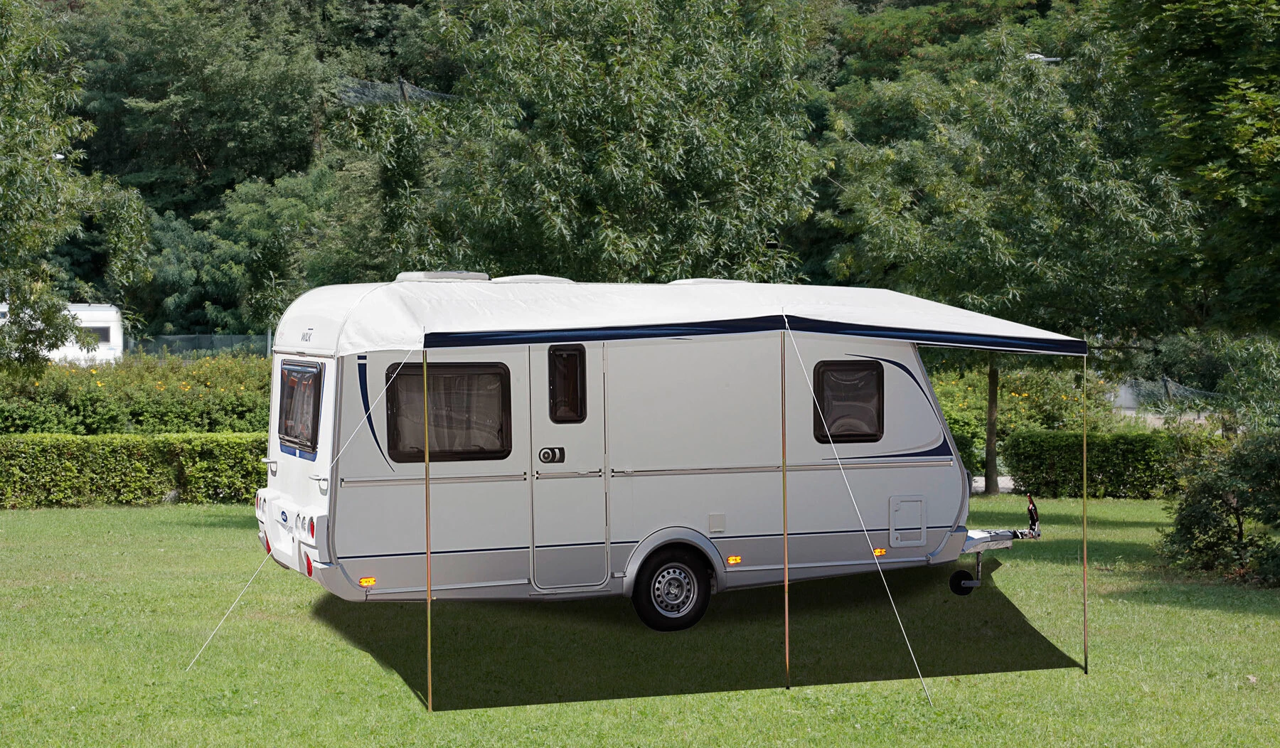 Brunner Nyala 740-780 Caravan Zonnedak 740-780cm 1 Brunner Nyala 740-780 Caravan Zonnedak 740-780cm